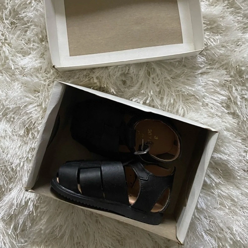 BRAND NEW | SAM’s SANDAL